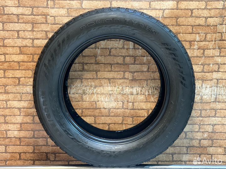 Nokian Tyres Hakkapeliitta 9 SUV 235/60 R18 107T