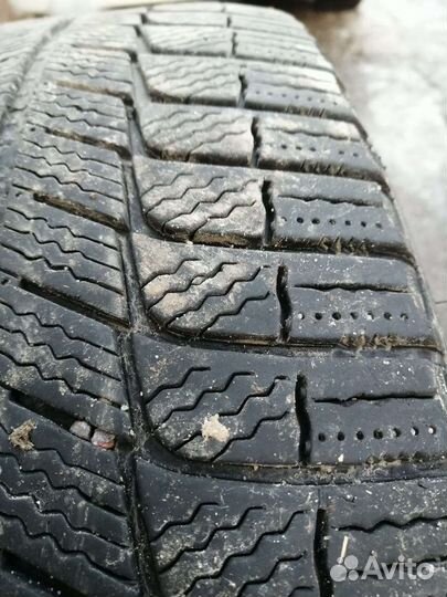 Michelin X-Ice 235/45 R18