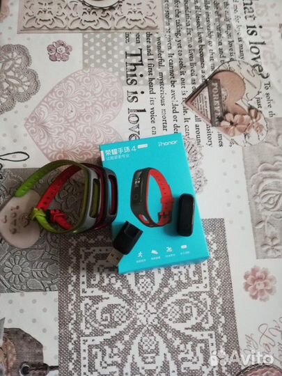 Honor Band 4 Running с двумя ремешками и плёнкой