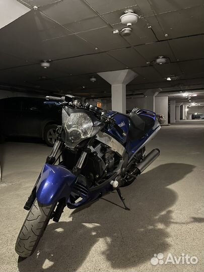 Kawasaki ZX600 D