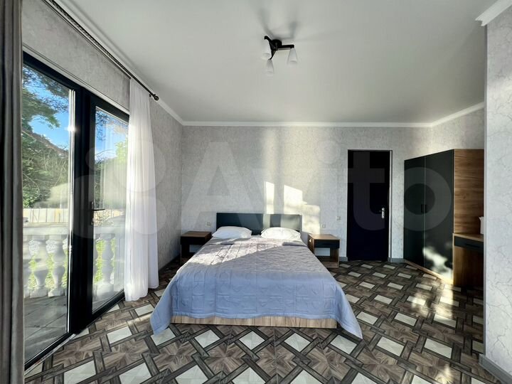 Дом 300 м² на участке 1200 м² (Абхазия)