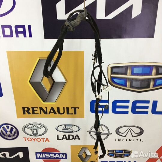 Проводка крышки багажника коса Renault sandero 2