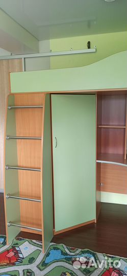 Детская стенка кровать стол шкаф