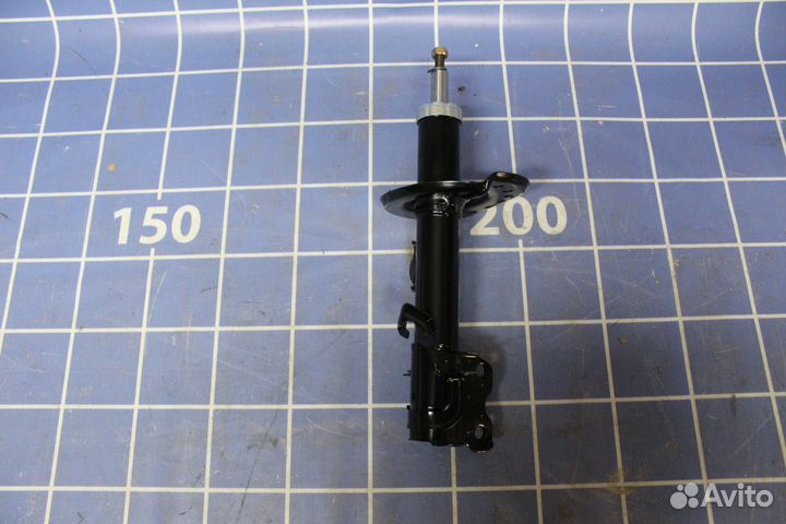 Амортизатор передний левый Nissan Juke F15