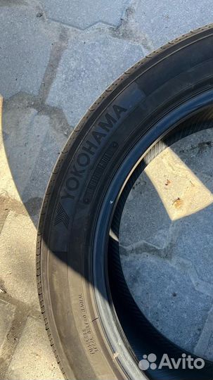 Yokohama BlueEarth RV02 235/50 R18