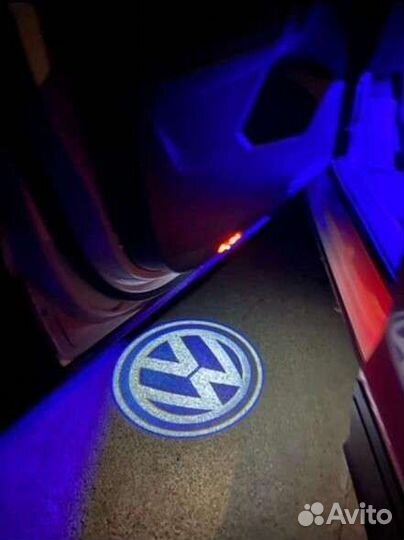 Подсветка проекция логотипа Volkswagen