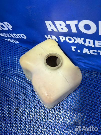 Бачок расширительный Mitsubishi Pajero 2