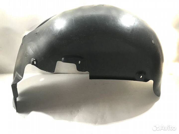 Подкрылок задний правый Volkswagen Touareg