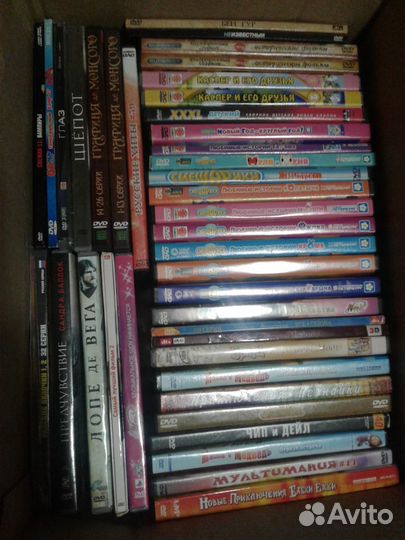 Мультфильмы Смешарики Маша и медведь Барби Кино