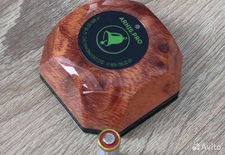 Кнопка вызова персонала и часы пейджер официанта