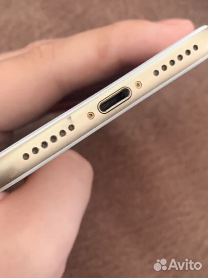 Телефон iPhone 7 128gb