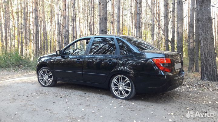 LADA Granta 1.6 МТ, 2018, 70 000 км