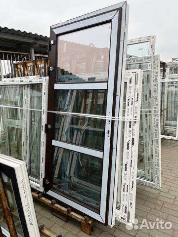 Пластиковая дверь