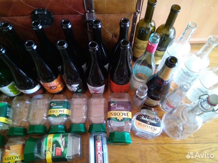 Бутылки банки