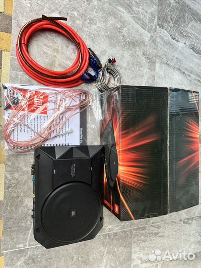 Сабвуфер автомобильный JBL BassPro SL 8