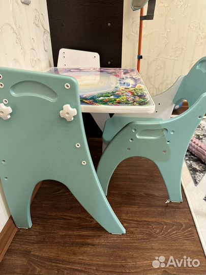 Детский стол со стулом