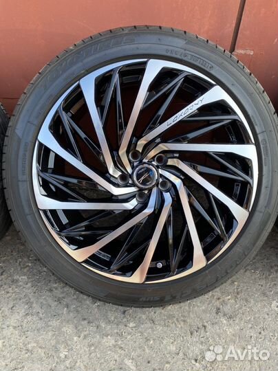 Loxarny R20+Toyo 245/45/20(новый)