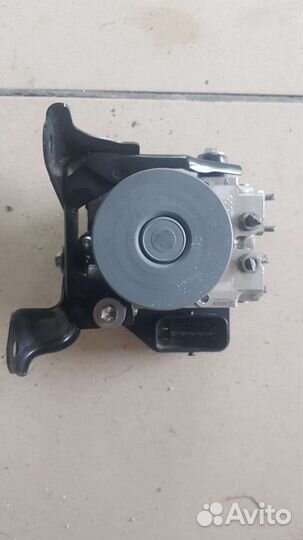 Блок ABS Toyota Land Cruiser Prado 150