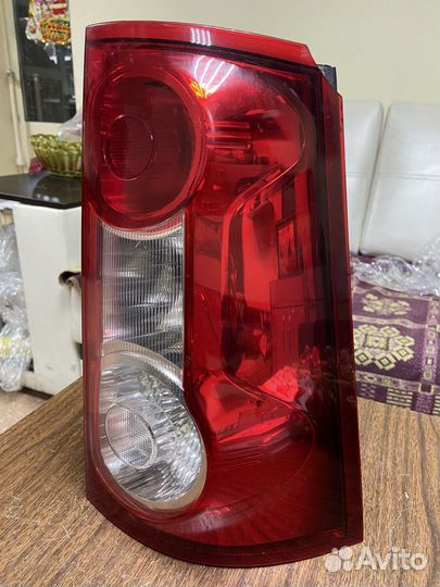 Фонарь задний правый LADA Largus