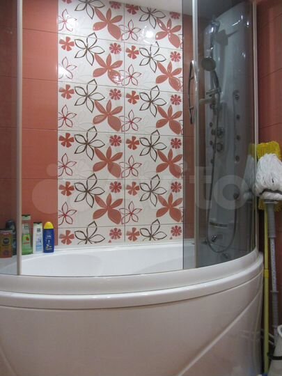 3-к. квартира, 95 м², 2/4 эт.