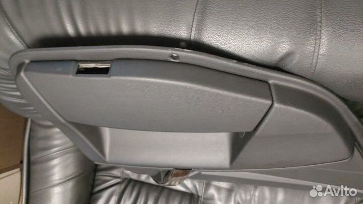 Обшивка двери задняя левая Bmw 530 D E61 M57N