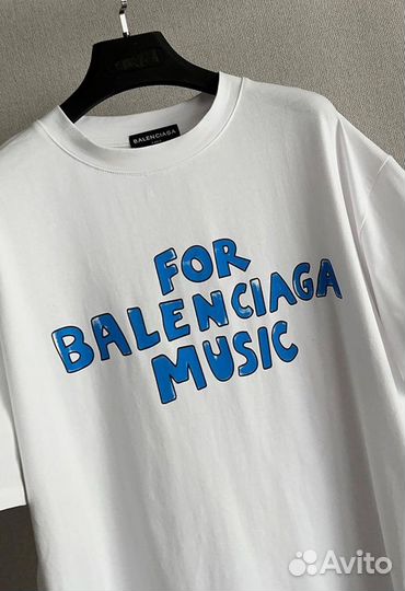 Футболка Balenciaga