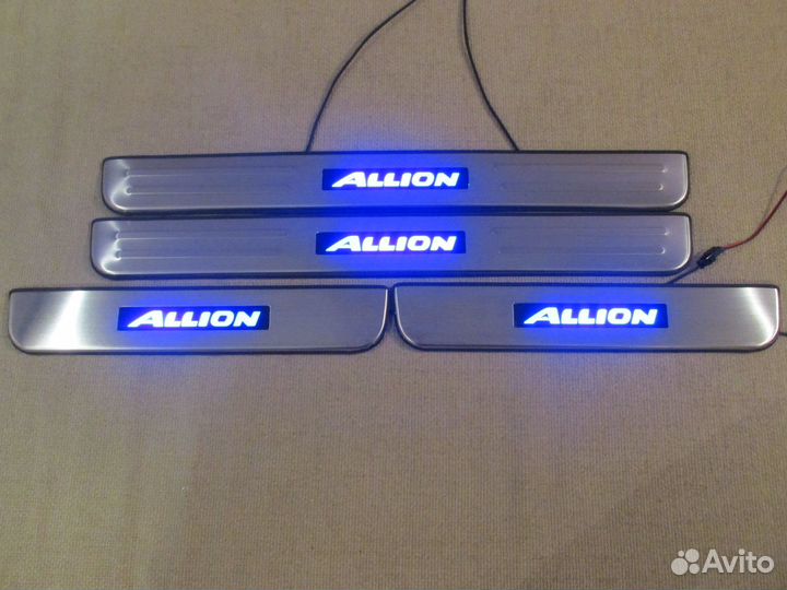 Светодиодные Led пороги Toyota Allion 2001-2014 г