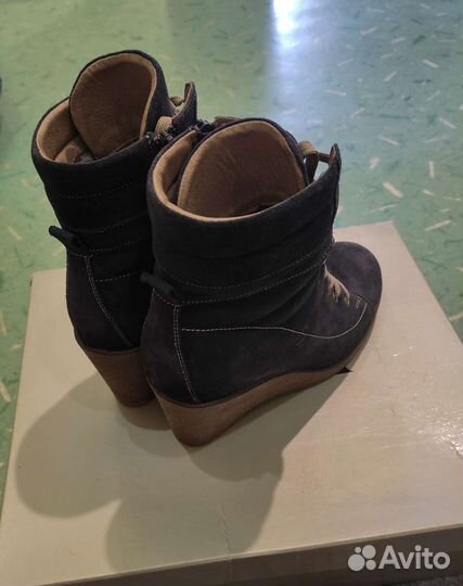 Полусапожки зимние 38