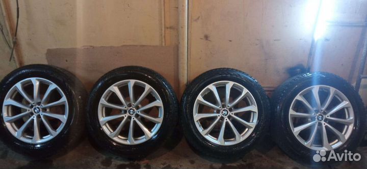 R20 Nokian Tyres Hakkapeliitta CR3 255/55, PCD 5x112 DIA 66.6