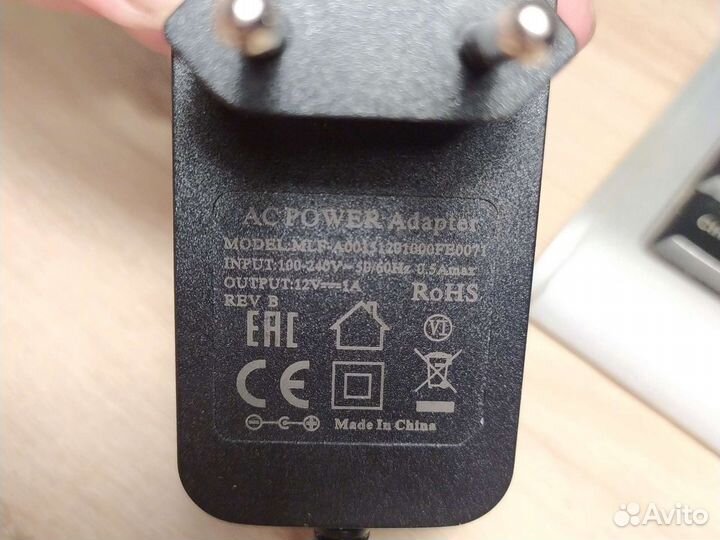 Блок питания 12v 1а