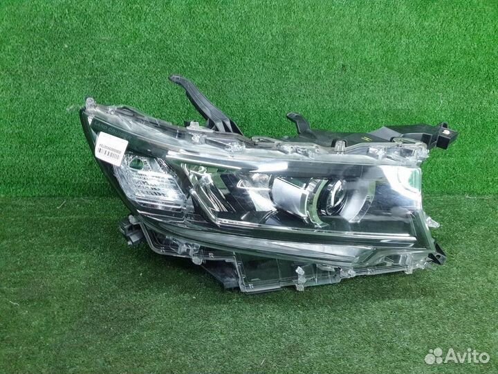 Фара правая Toyota Land Cruiser Prado