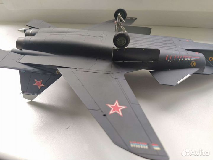 Модель самолета Су-47