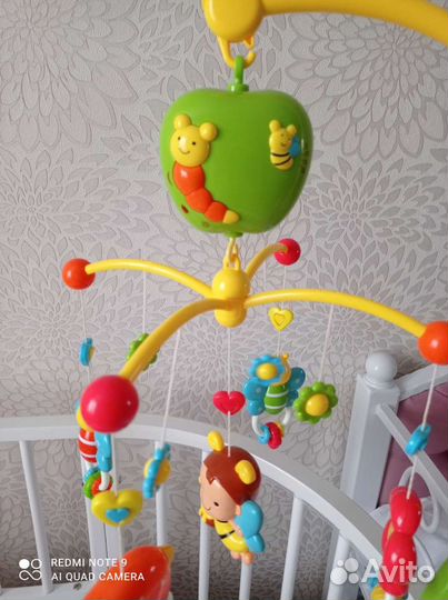 Мобиль на детскую кроватку