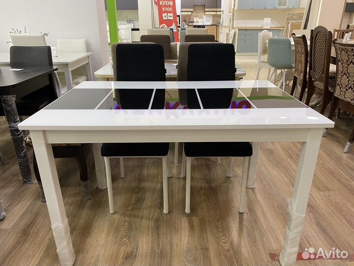 Кухонный стол