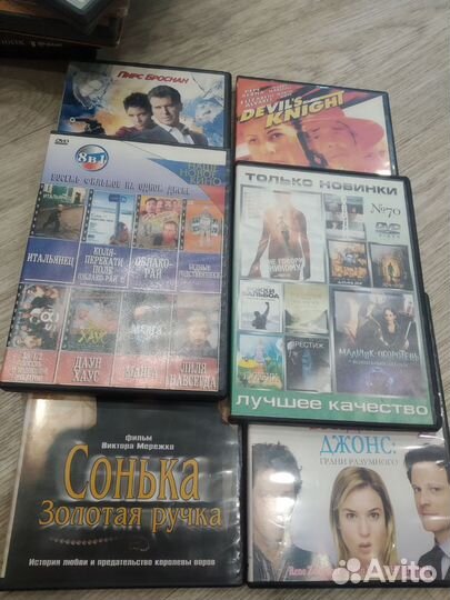 DVD плеер с дисками 40штук