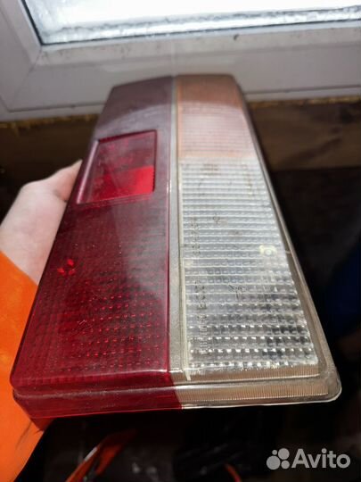 Стекло на задний фонарь ваз 2107