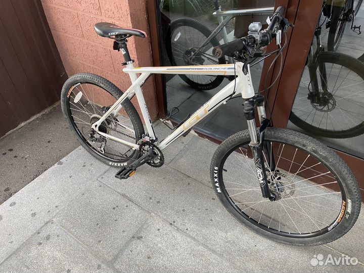 Велосипед горный GT Avalanche 3.0