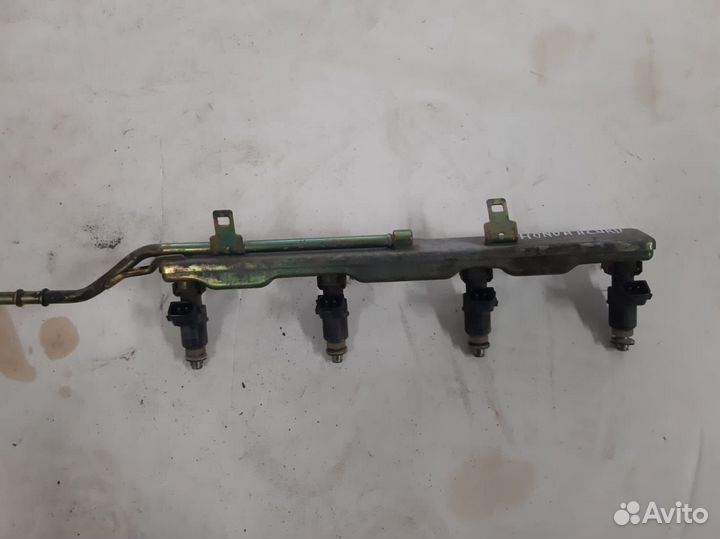 Топливная рампа в сборе Honda Accord 7 2.4