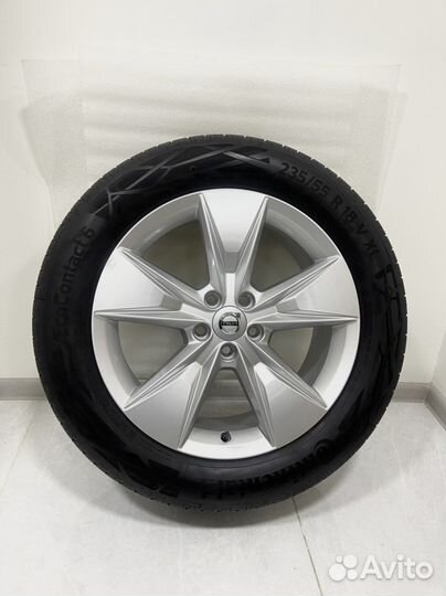 Новые Volvo XC60 II 2022, Continental 235/60 R18