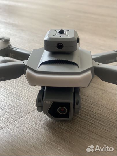 Квадрокортер дрон