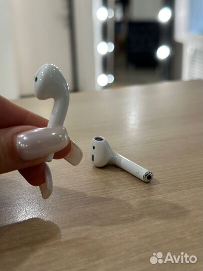 Apple AirPods 2 новые (правый/левы)