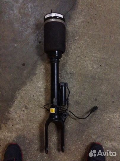 Передняя пневмостойка на мерседес gl ml 164