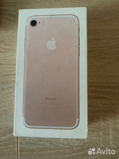 iPhone 7 заблокированный
