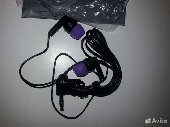 Проводные мини наушники 