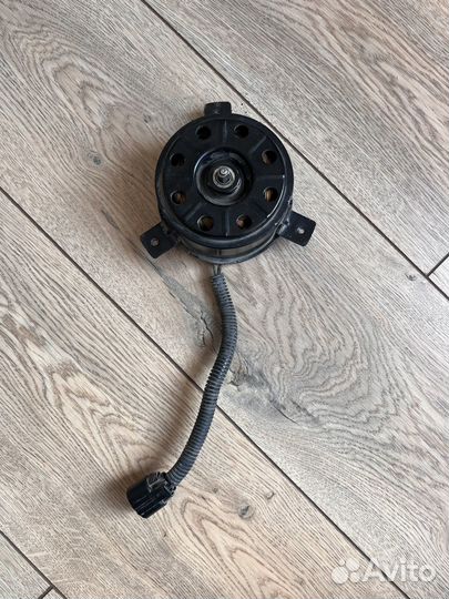 Моторчик системы охлаждения радиатора kia rio 3