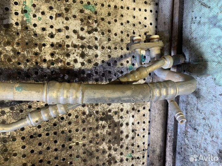 Трубка кондиционера Ford Focus 3