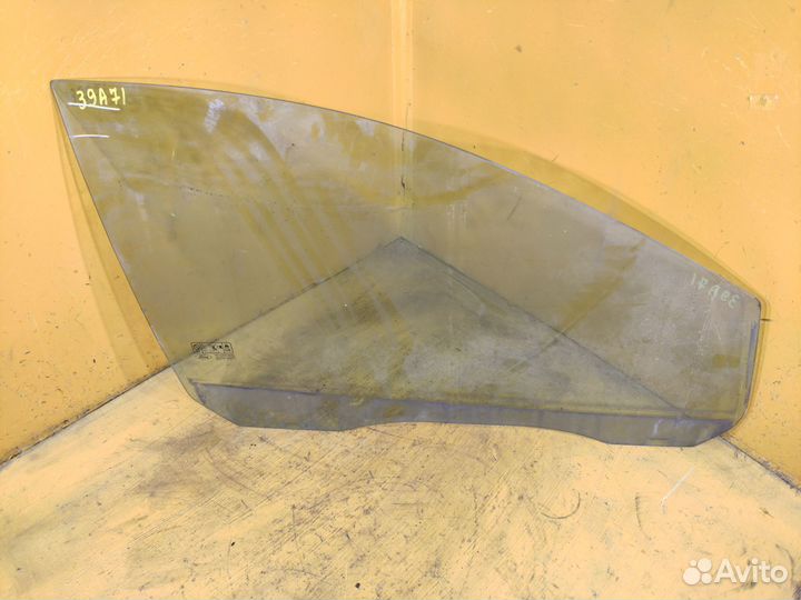 Стекло переднее правое Ford Focus II
