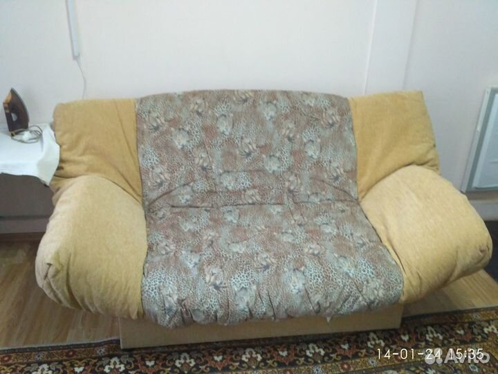 Диван раскладной б/у