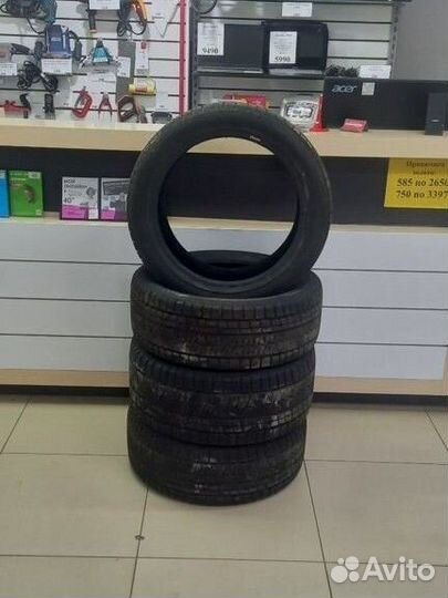 Triangle Snowlink TWT02 245/45 R19 и 275/40 R19 105V
