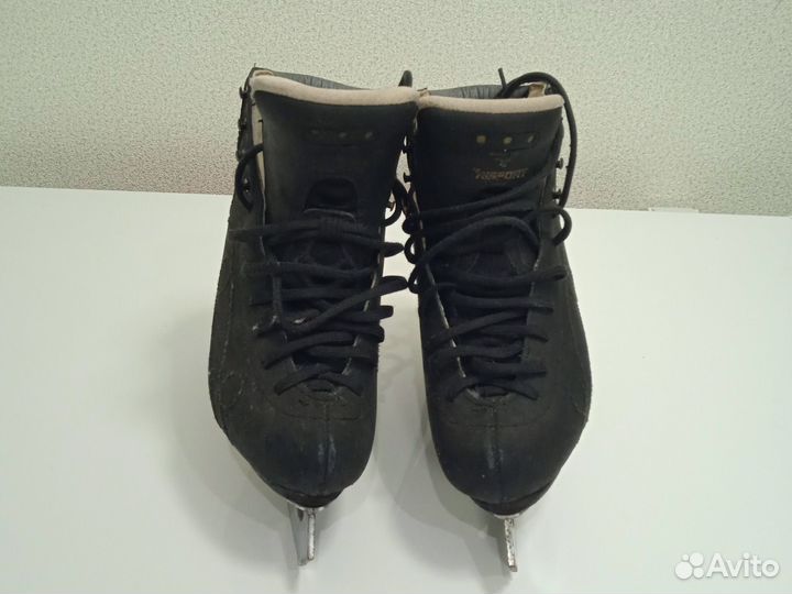 Фигурные коньки